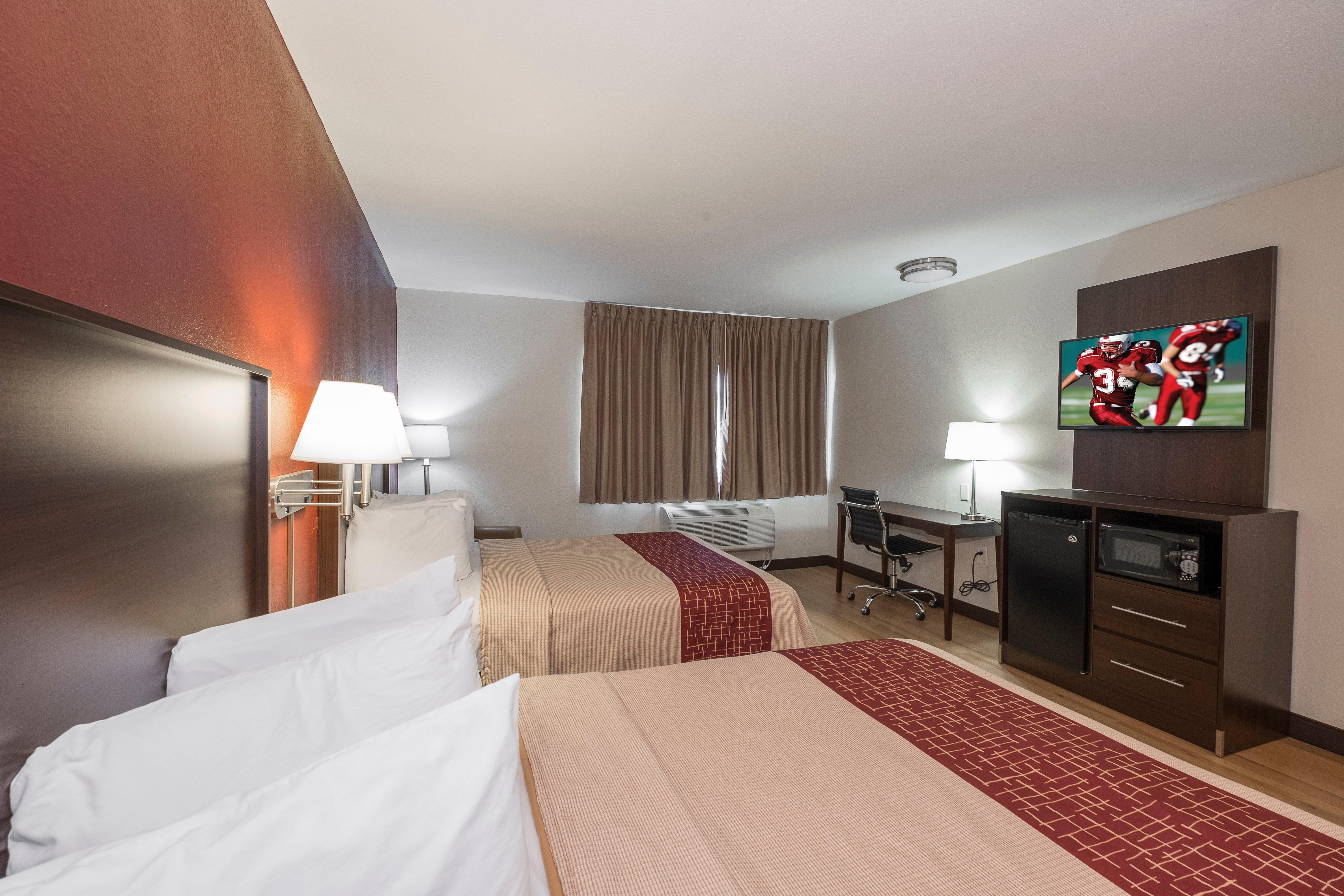 Red Roof Inn Plus+ Поукипси Экстерьер фото