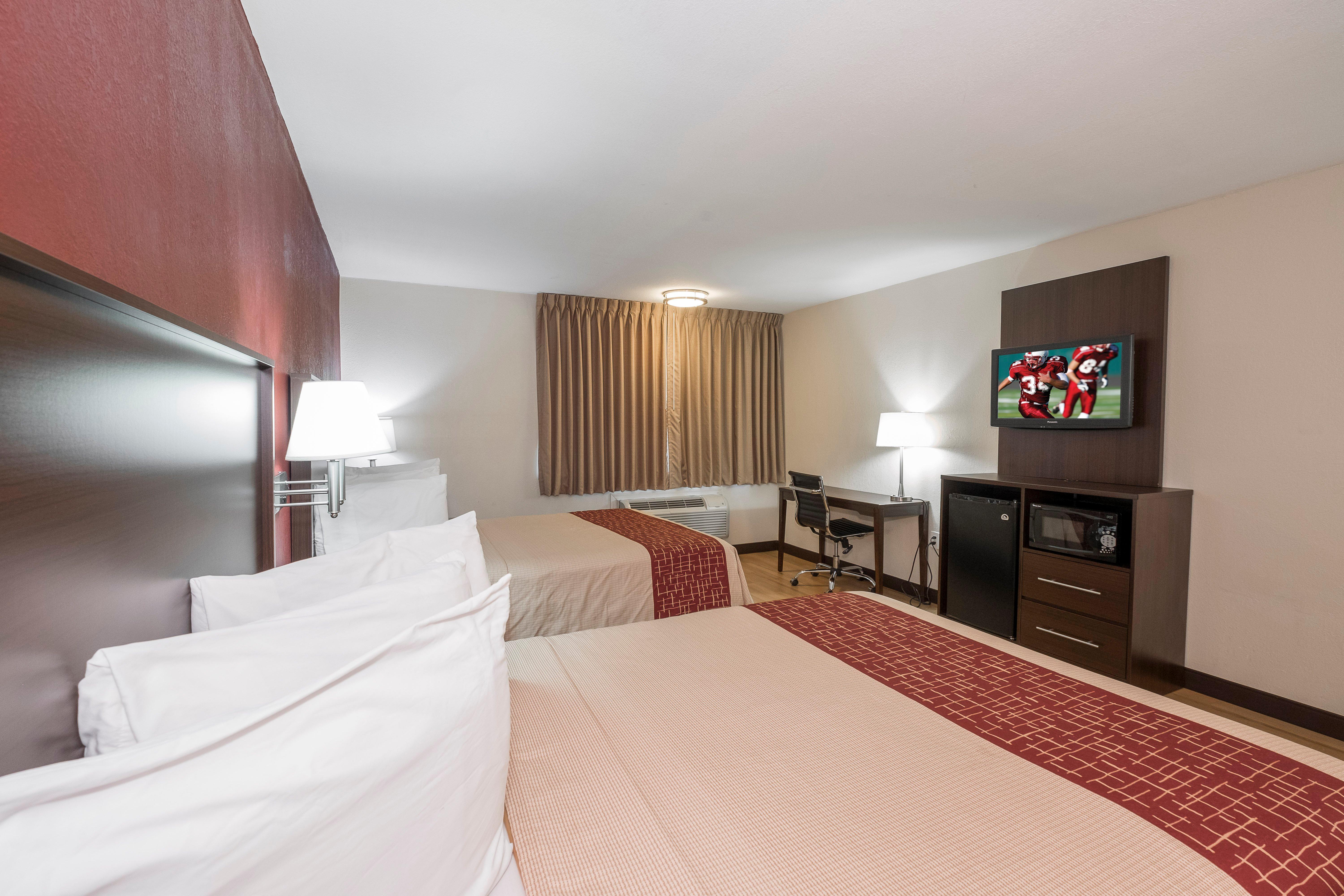 Red Roof Inn Plus+ Поукипси Экстерьер фото