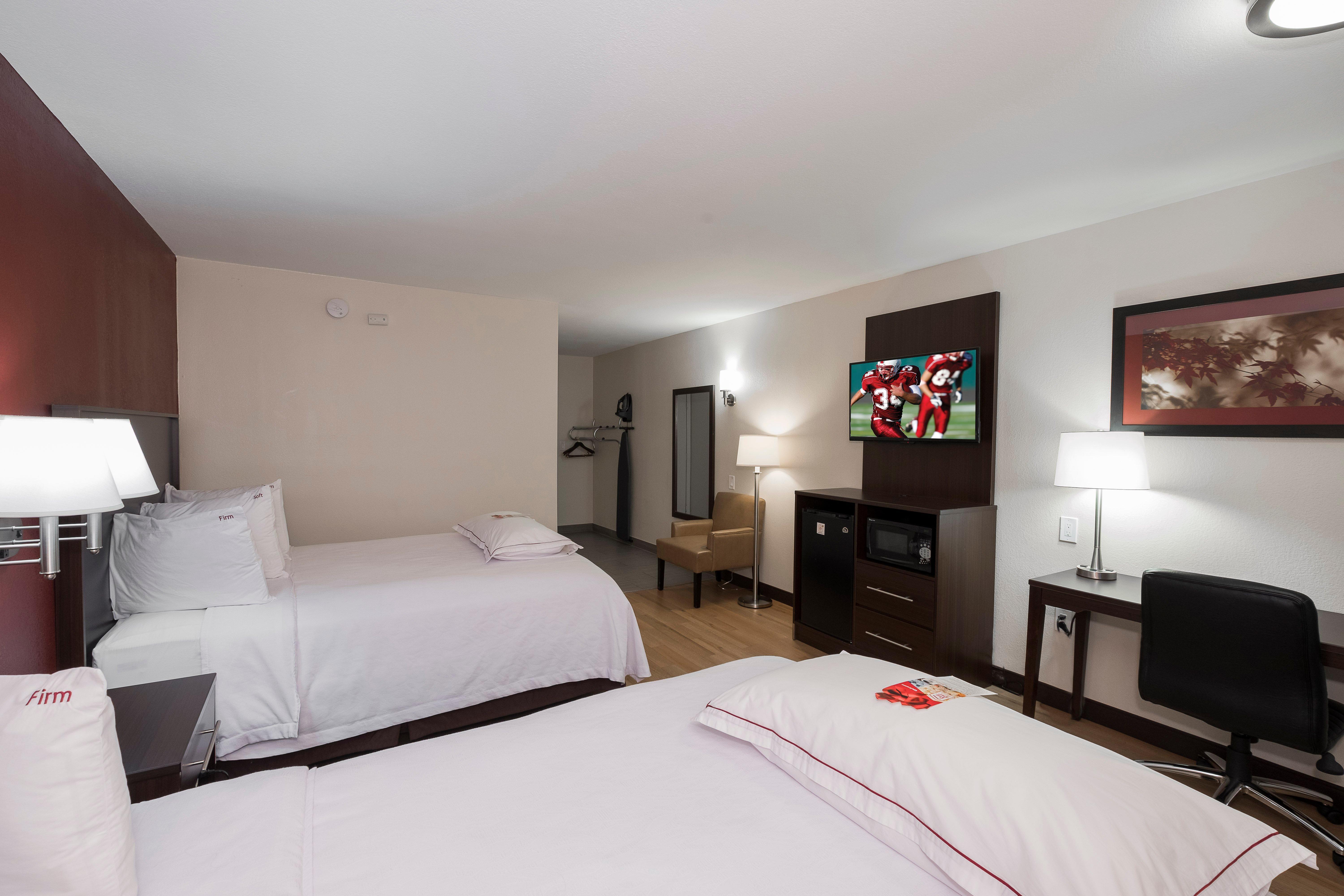 Red Roof Inn Plus+ Поукипси Экстерьер фото