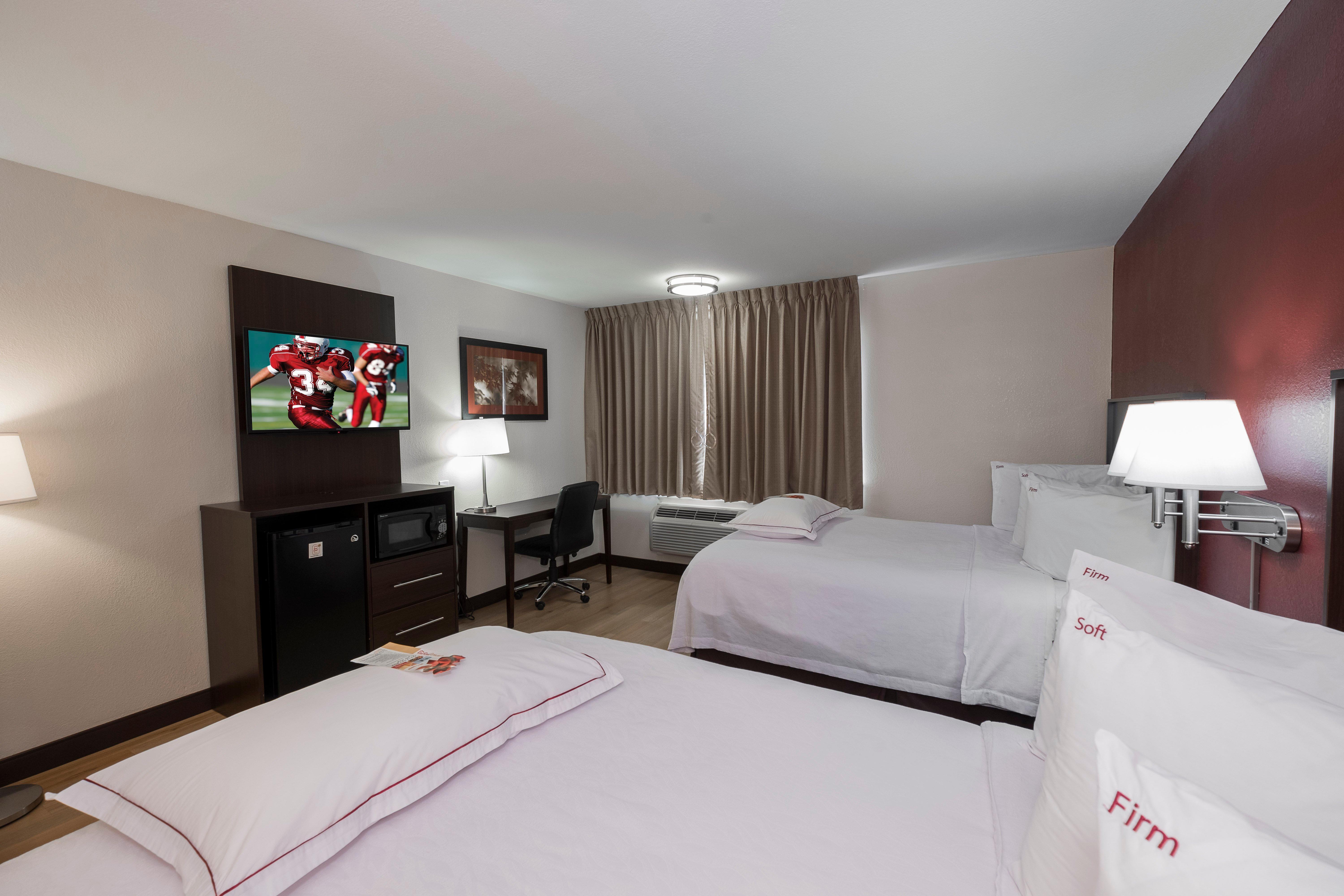 Red Roof Inn Plus+ Поукипси Экстерьер фото